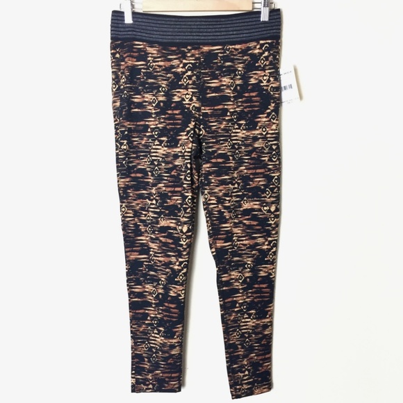 NWT FREE PEOPLE Practice Makes Perfect Leggings - Picture 3 of 8